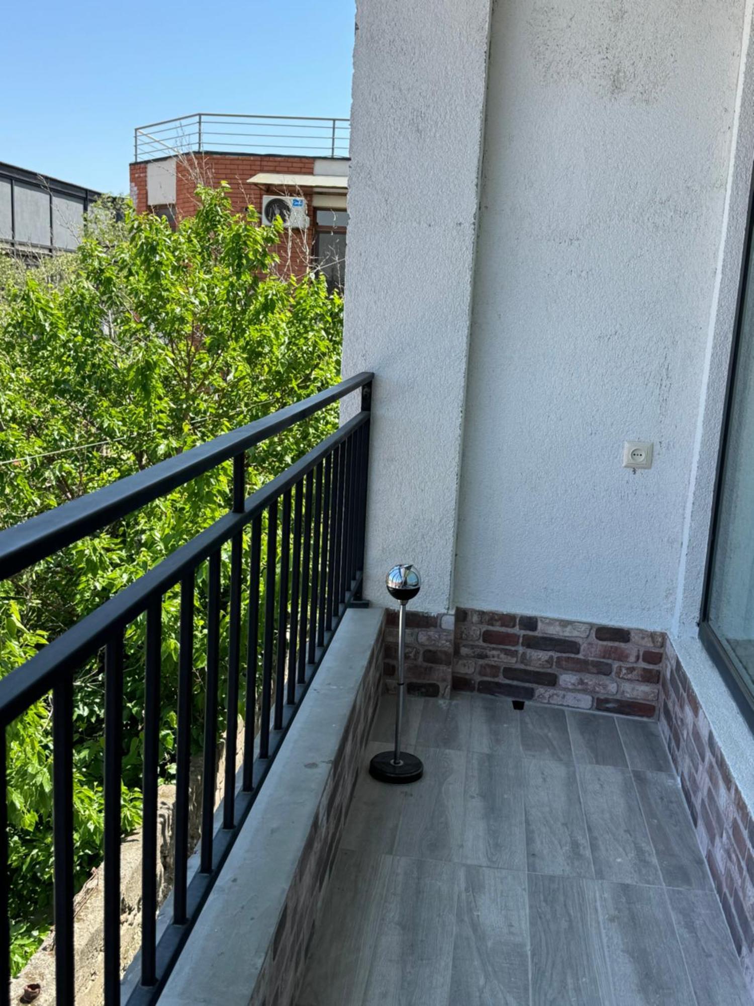 Brothers Apartments With Terrace In Old Тбилиси Экстерьер фото